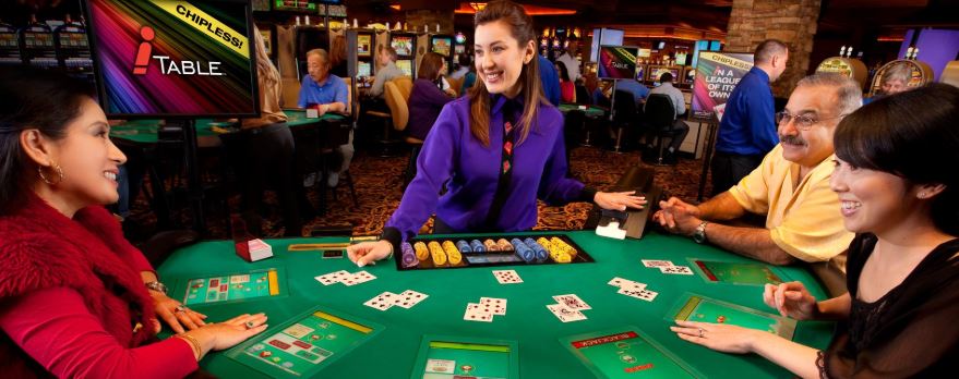 table de blackjack dans un casino